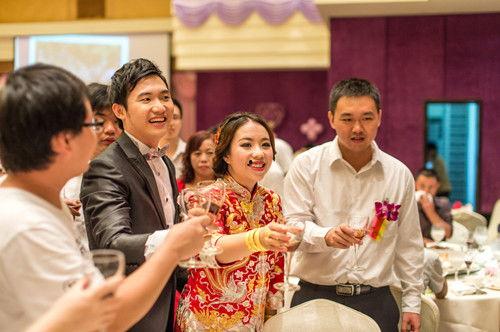 前妻出嫁重金随礼